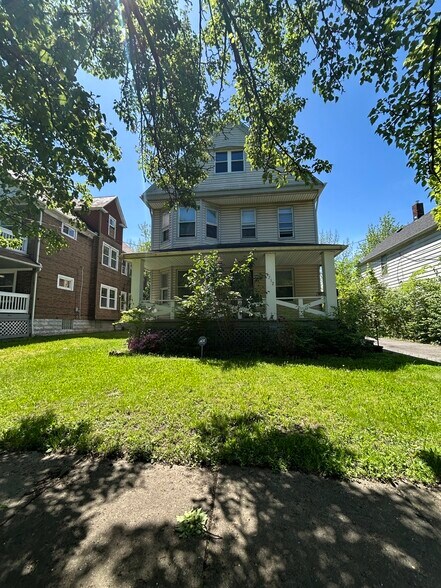 Primary Photo - 9712 Orleans Ave