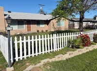 Building Photo - Great home with LARGE backyard!