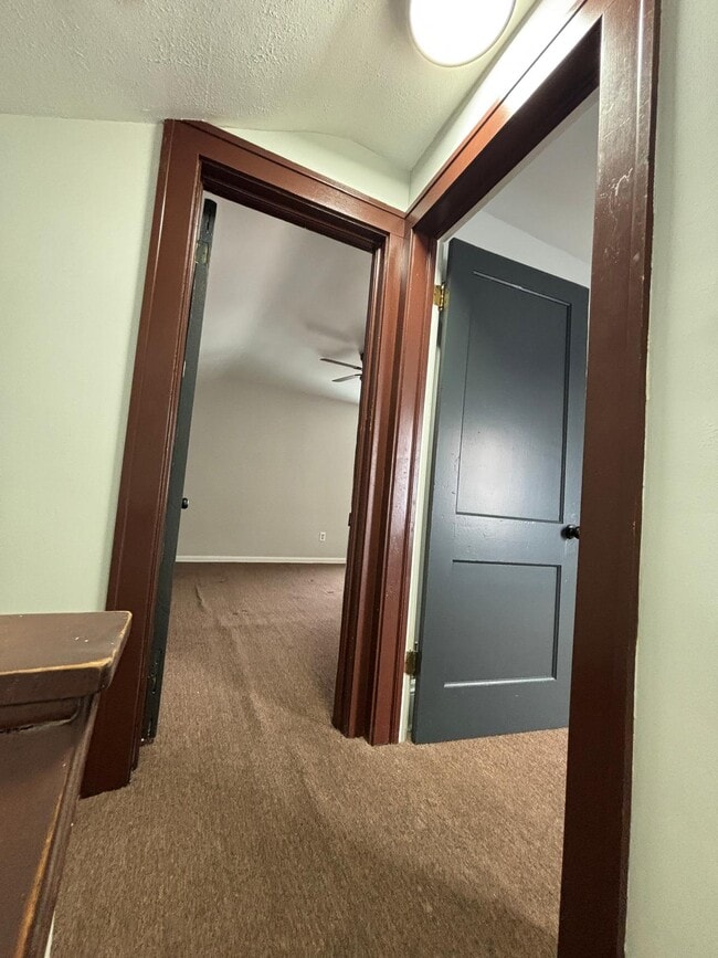 Building Photo - 15612 Cloverside Ave