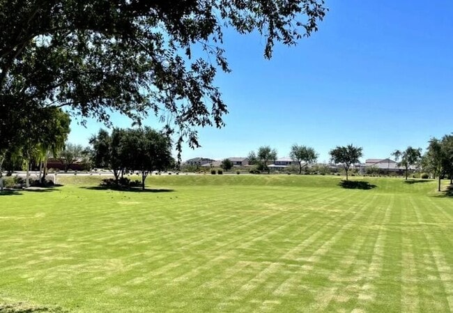 Building Photo - 2022 Built Single-Level 4Bedrooms/3Baths Stunning Home!!