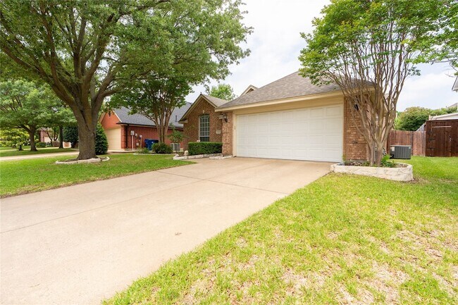 Building Photo - 11990 Cobblestone Dr
