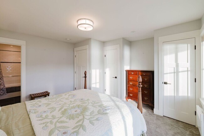 Building Photo - Impeccable Low Bank Bainbridge Waterfront Home with Private Dock