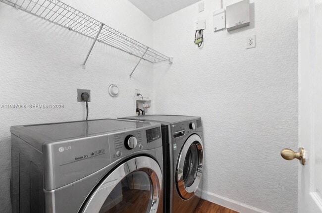 Building Photo - 836 SW 154th Path