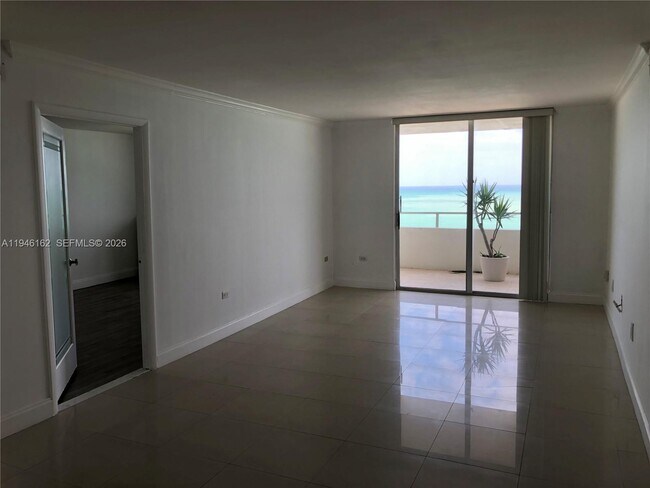 Building Photo - 5555 Collins Ave