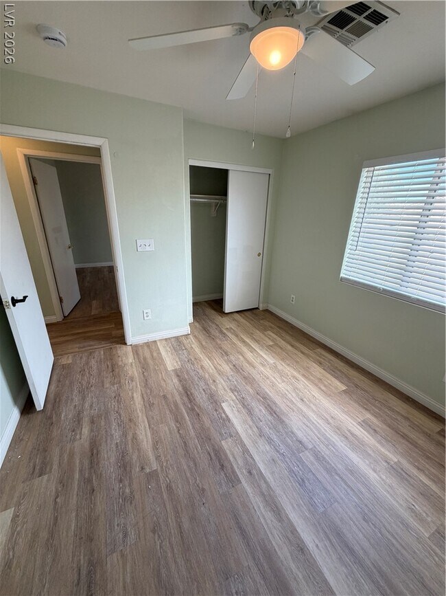 Building Photo - 3814 Kit Fox St