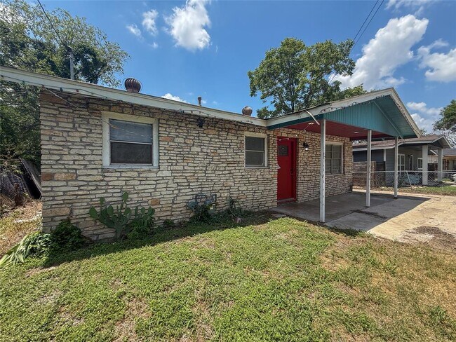 Building Photo - 1412 Vargas Rd