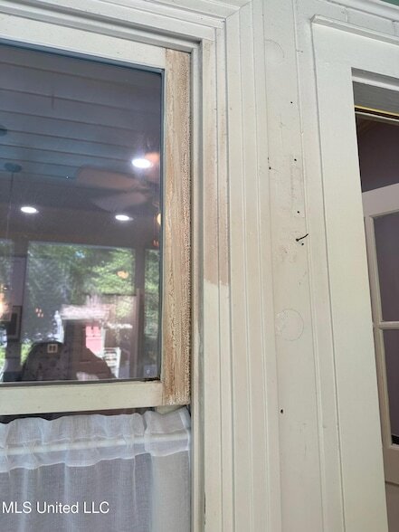 Building Photo - 3564 Cowan Pl