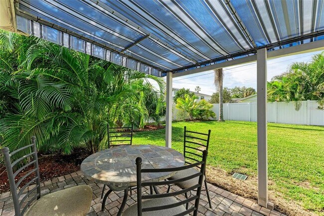 Building Photo - 6000 Bayou Grande Blvd NE