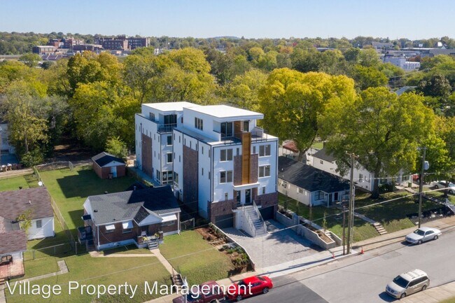 Building Photo - 4 br, 6 bath House - 207 C Neill Avenue