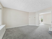 Building Photo - 6558 Limekiln Pike