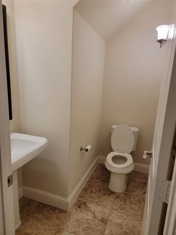 Building Photo - 4667A Rhett Ln