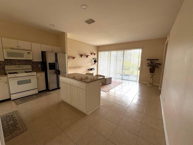 Building Photo - 9701 Patrician Dr