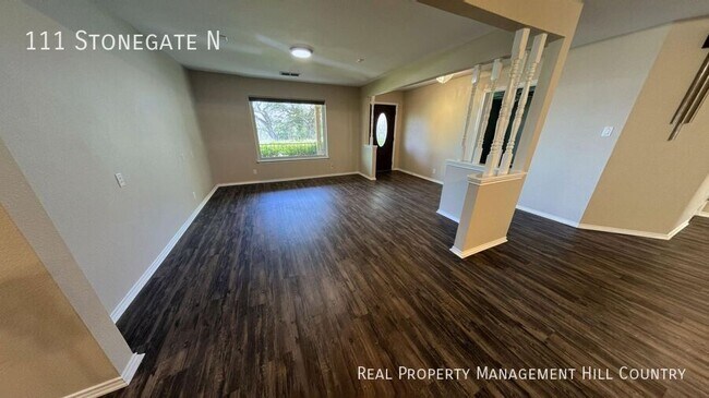 Building Photo - 111 Stonegate N