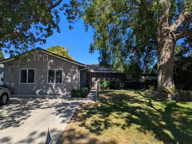 Building Photo - 6532 Peterson Ave
