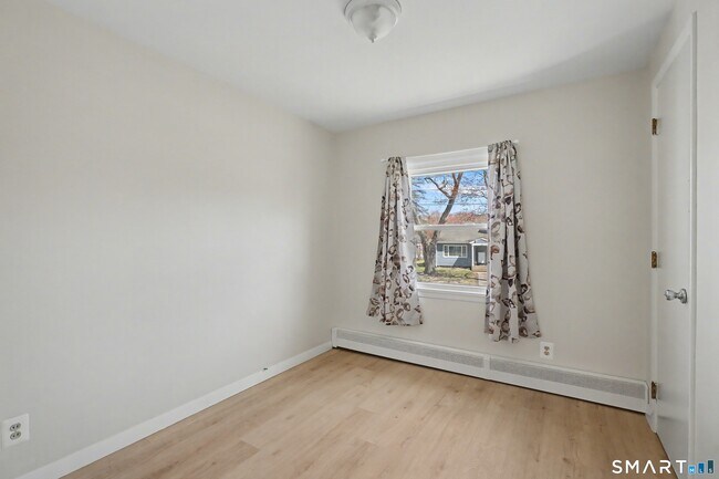 Building Photo - 41 Sunnybrook Bend