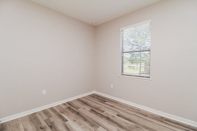 Building Photo - 4516 Manica Dr