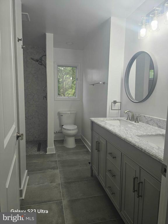 Building Photo - 4949 Old Dominion Dr
