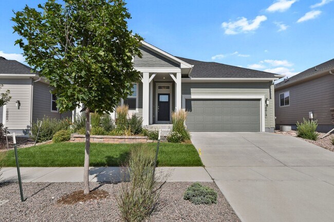 Building Photo - Single Family w/ Elegance