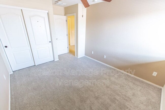 Building Photo - 1701 W Flamingo Dr