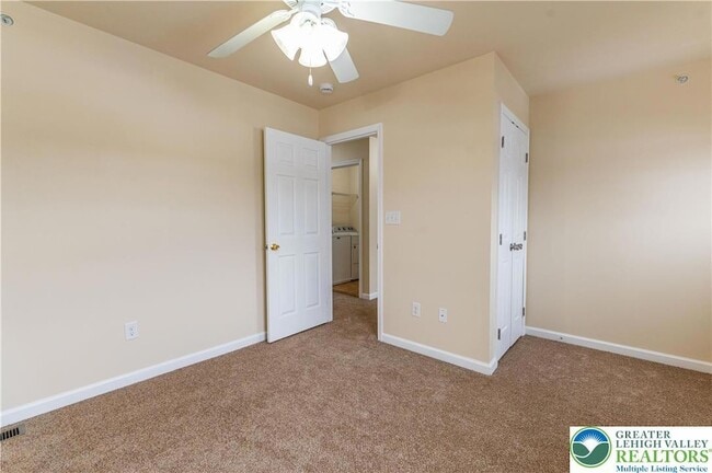 Building Photo - 241 Snapdragon Way