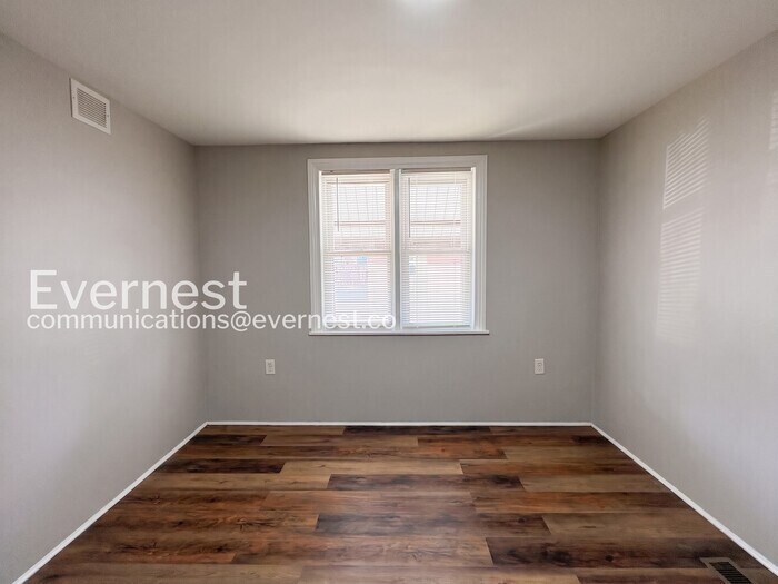 Building Photo - 1049 E Patapsco Ave