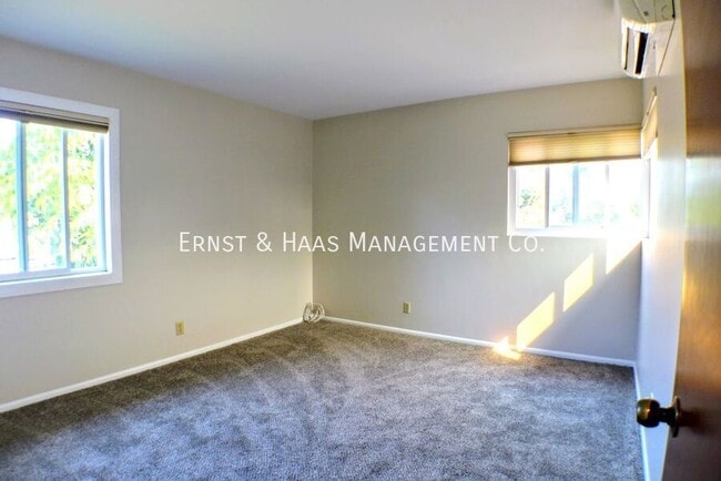 Building Photo - 3700 Weston Pl