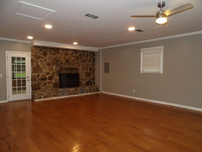Building Photo - Yellowleaf Drive, Enterprise, AL