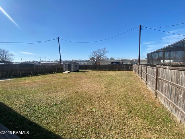 Building Photo - 1005 Don Ave