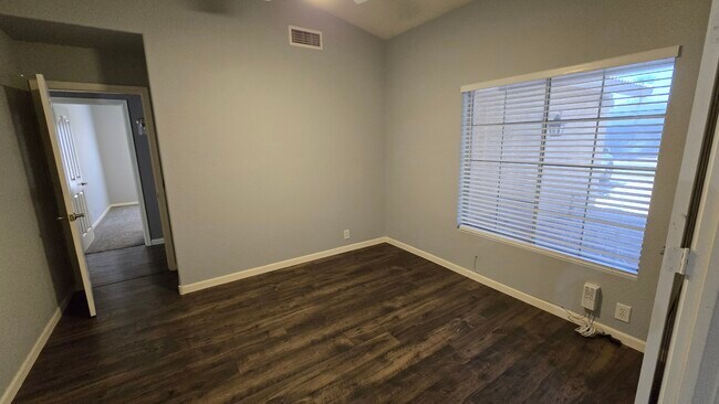 Building Photo - 21535 N 107th Dr