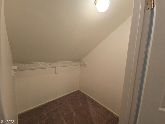 Building Photo - 41 Arbor Cir