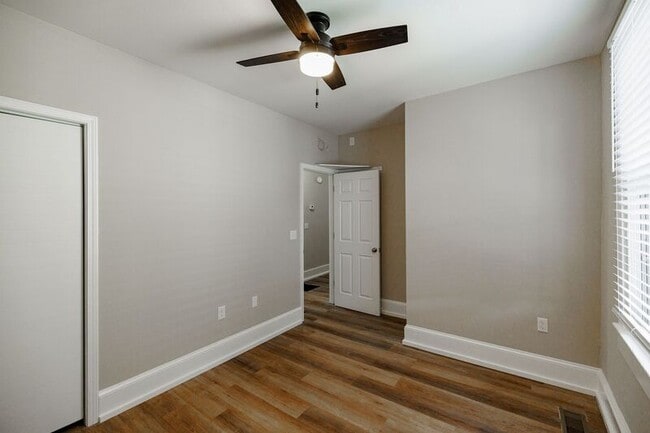 Building Photo - 185 Bloomfield St