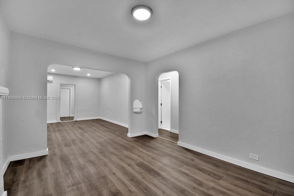 Building Photo - 47 NW 49th St