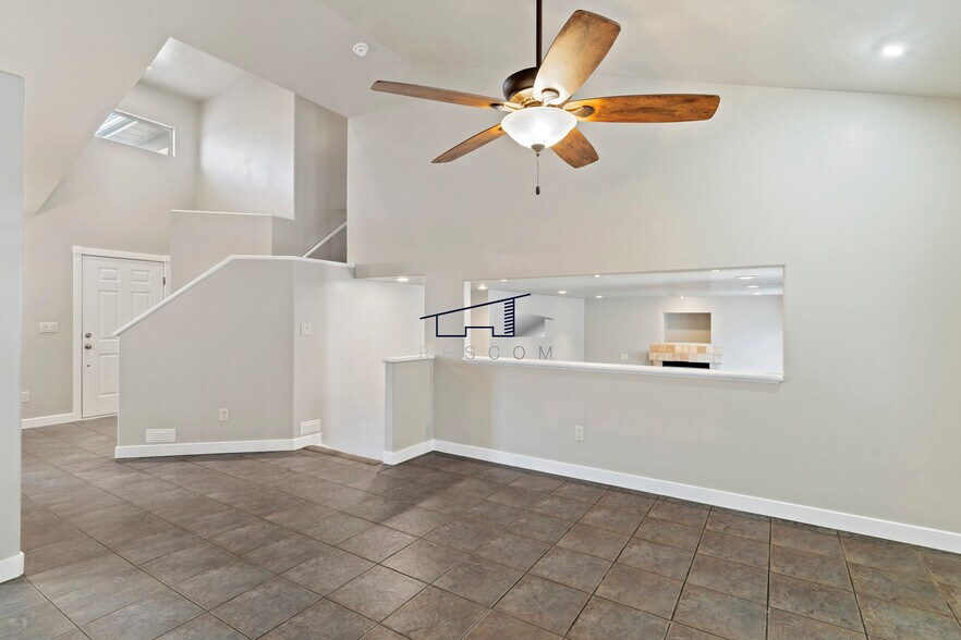 Building Photo - 2368 N 650 E