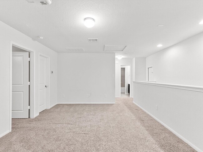 Building Photo - 23827 Pennington Hills Dr