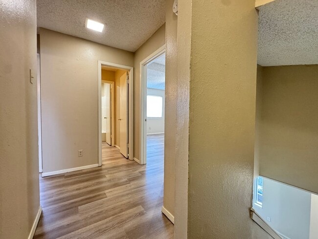 Building Photo - 4217 Aberdeen Dr