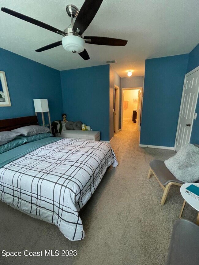 Building Photo - 6834 Soaring Ln