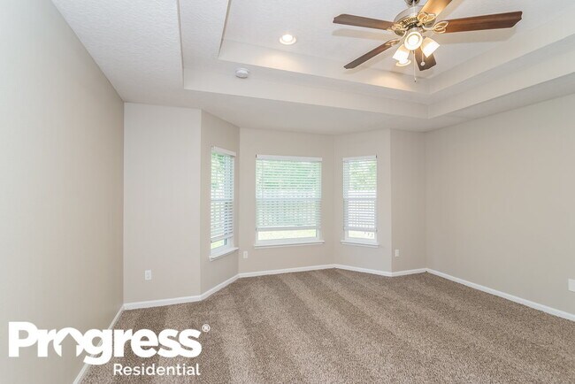 Building Photo - 15846 Canoe Creek Dr