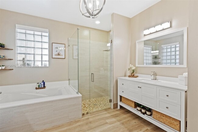 Building Photo - 1533 Cardinal Way