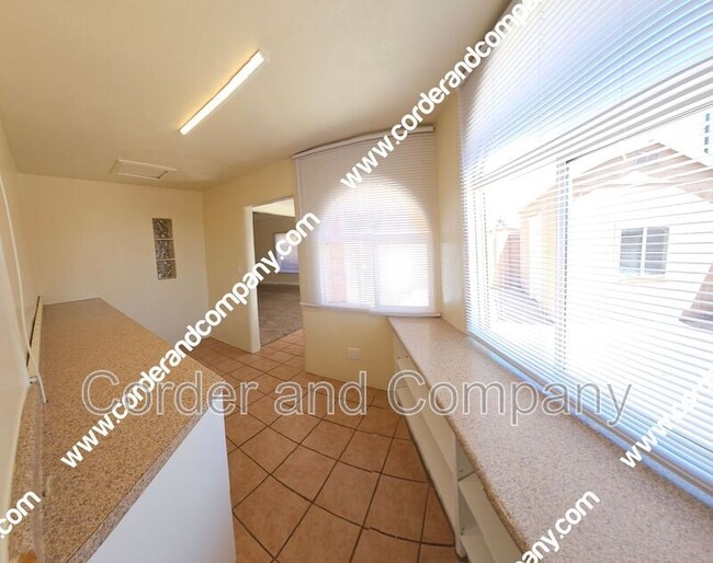 Building Photo - 2461 Consuelo Ln NW