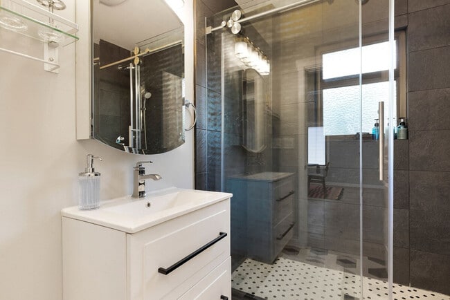 Building Photo - 4042 1st Ave NE