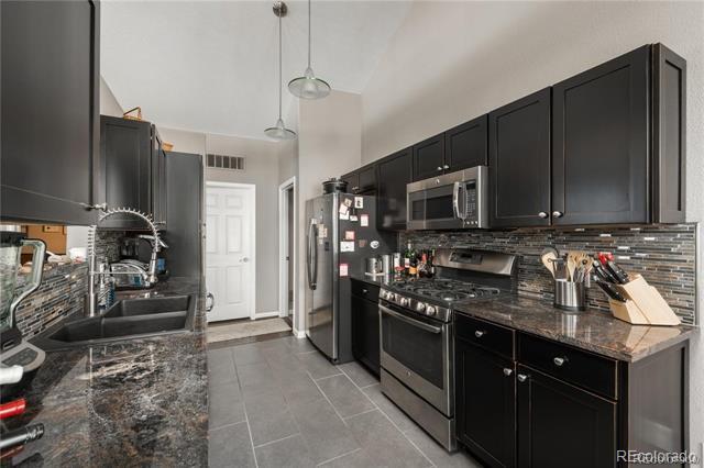 Building Photo - 22685 E Ontario Dr