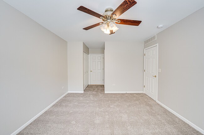 Building Photo - 2427 Stoughton Cir