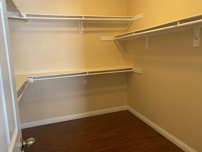 Building Photo - 12720 Lasselle St