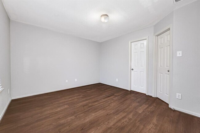 Building Photo - 702 Heatherton Hill Ln