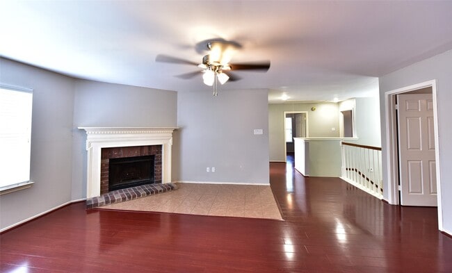 Building Photo - 2339 Bent River Dr