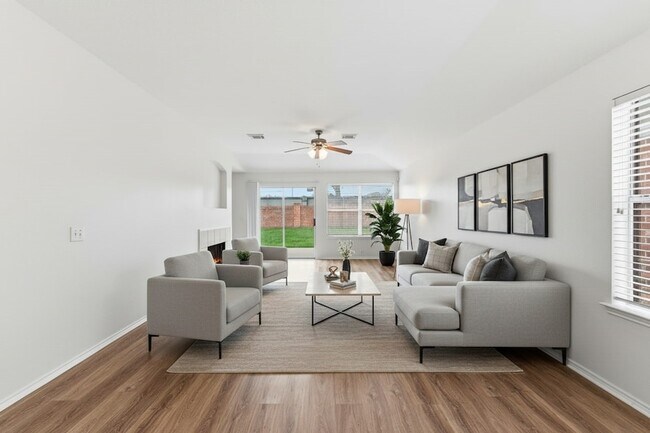 Building Photo - 21219 Somerset Park Ln