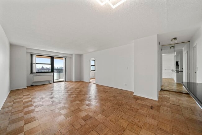 Building Photo - 7855 JFK Blvd E