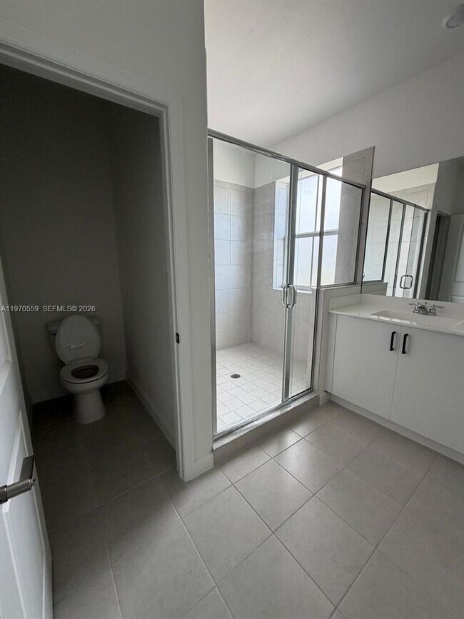 Building Photo - 2638 SE 9th St