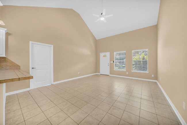Building Photo - Charming and well-maintained home in Montg...