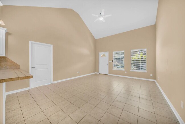 Building Photo - Live just steps from Lake Conroe in this beautifully maintained 3-bedroom, 2-bath home located in...